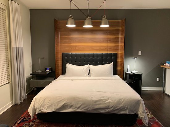 Hotel Zetta — Guest room