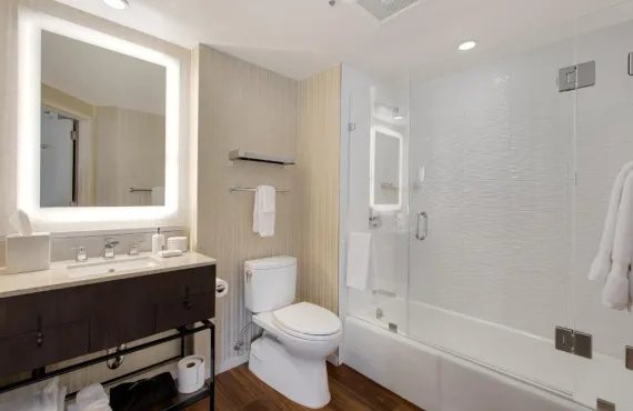 Hotel Zoe Fisherman s Wharf — Bathroom
