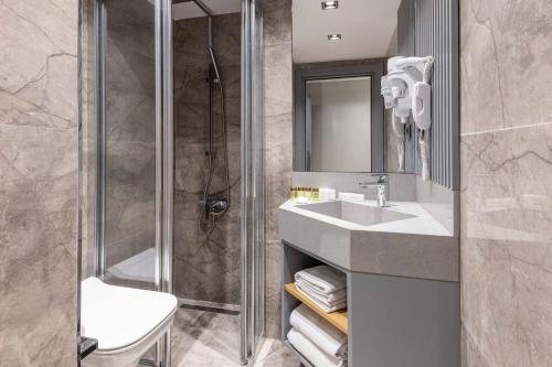 Hotel Zurich Istanbul Istanbul — Bathroom