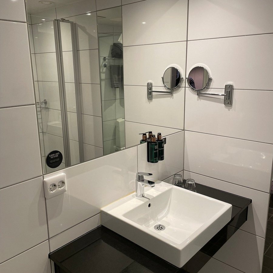 Hotell Ostersund — Bathroom