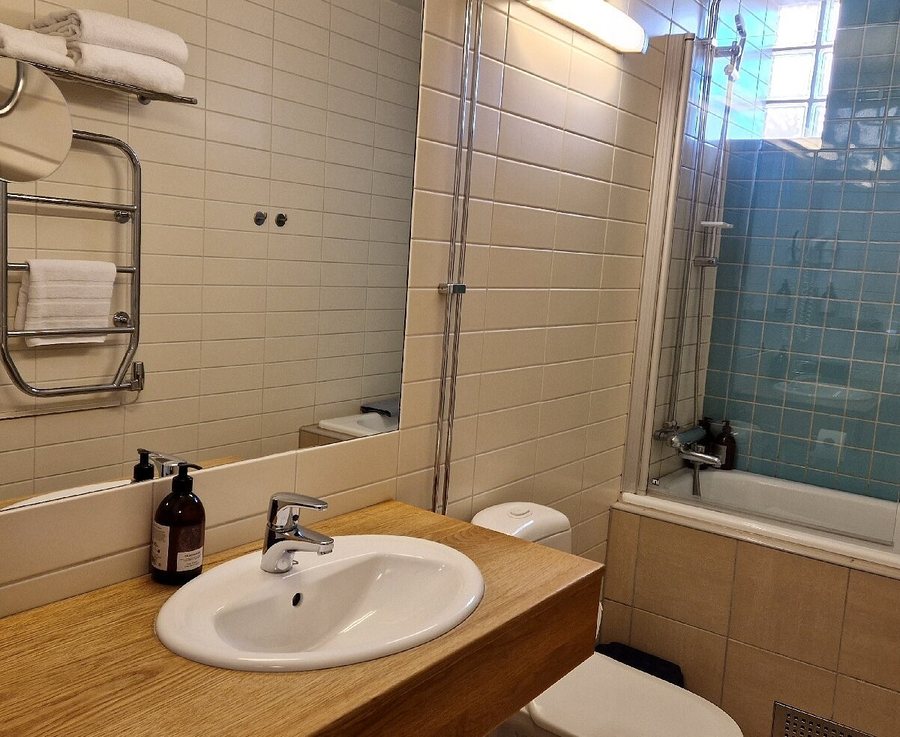 Hotell Spa Lognas Gard — Bathroom