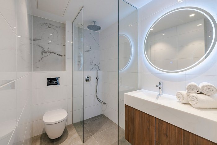 Htel Serviced Apartments Amsterdam — Bathroom