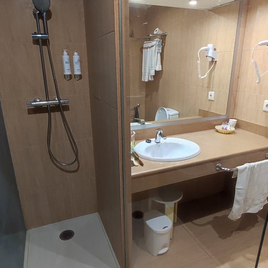Htop Amaika Hotel Adults Only — Bathroom