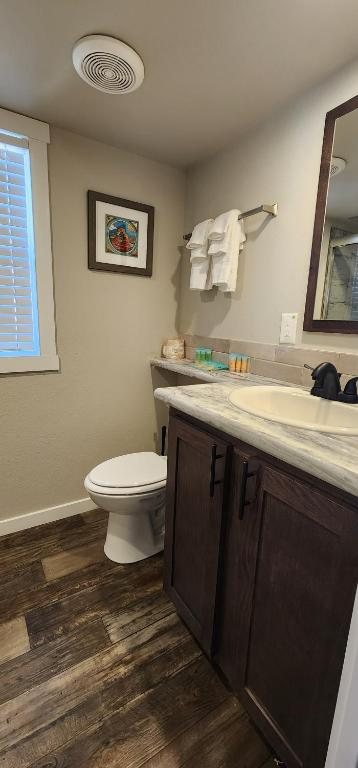 HTR Moab Lodge Cottages — Bathroom