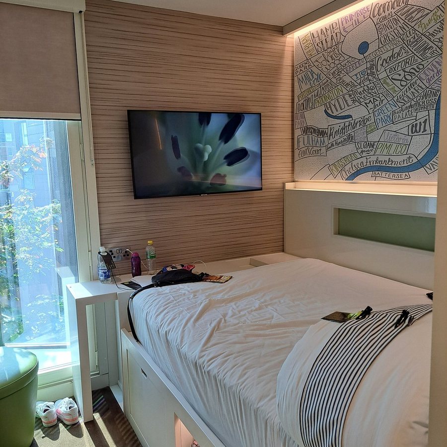 Hub by Premier Inn London Clerkenwell hotel — Guest room