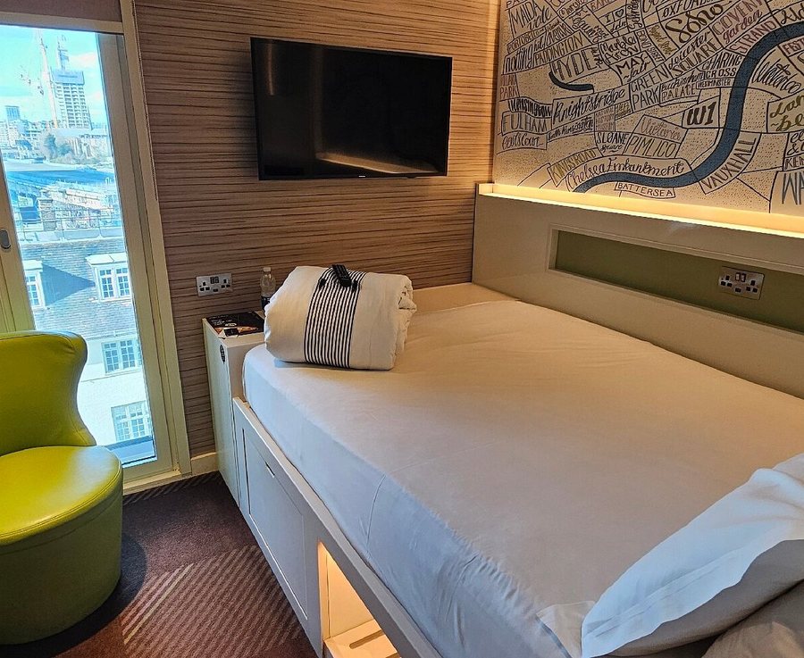 Hub by Premier Inn London West Brompton hotel — Guest room