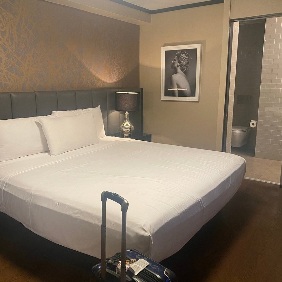 Hudson Yards HK1 New York City New York — Guest room