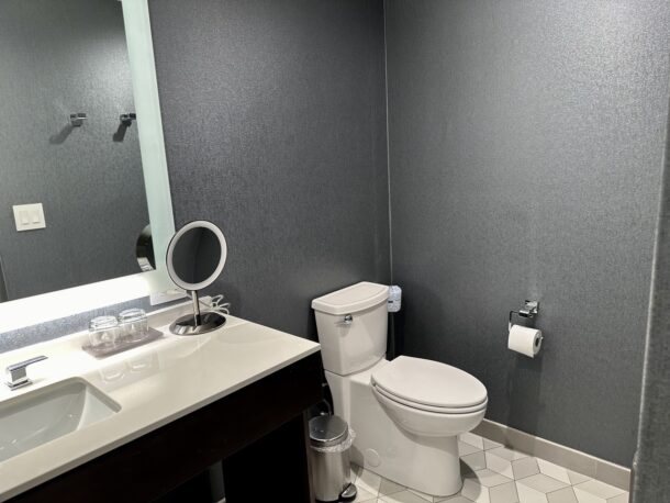 Hyatt Centric Brickell Miami — Bathroom
