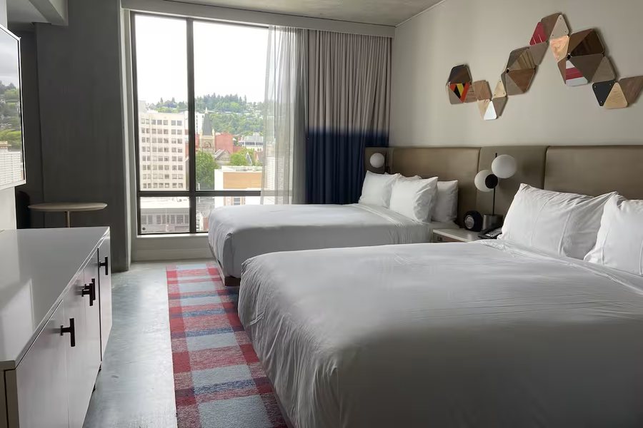 Hyatt Centric Downtown Portland — Guest room