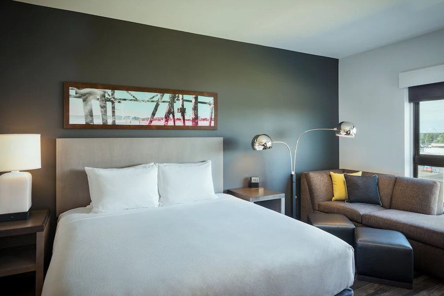 Hyatt House Anchorage — Guest room