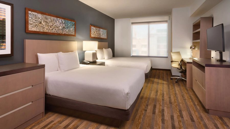 Hyatt House at Anaheim Resort Convention Center — Guest room