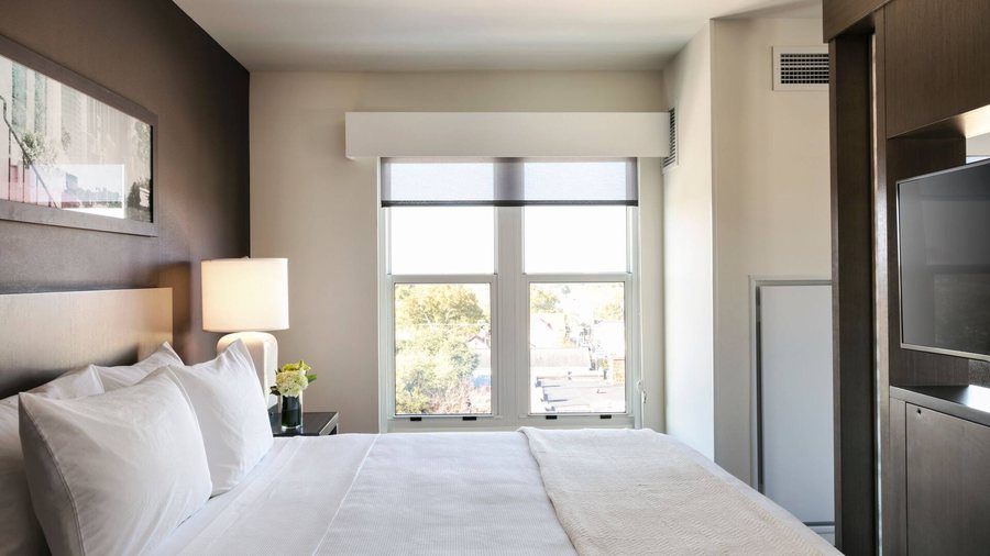 Hyatt House Charleston Historic District — Guest room