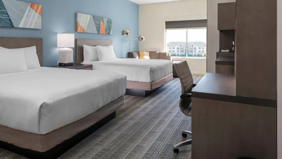 Hyatt House Charlotte Center City — Guest room