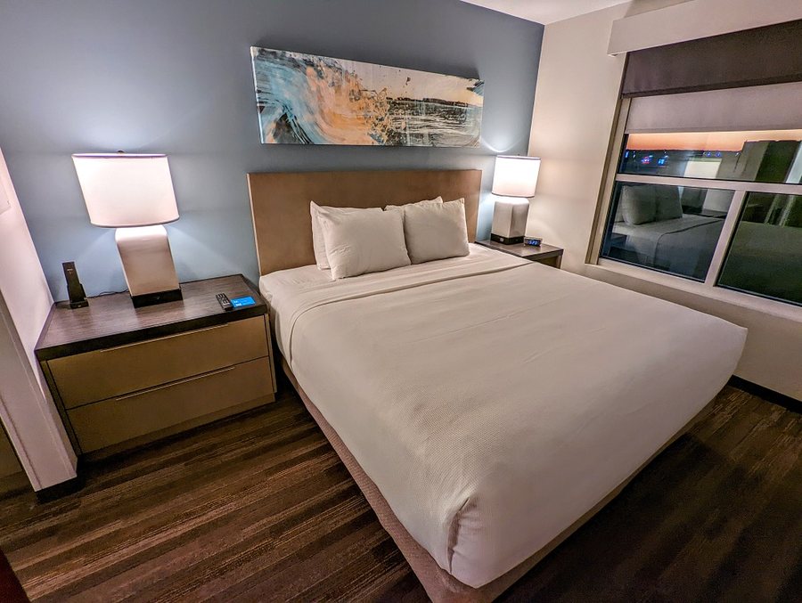 Hyatt House Lewes Rehoboth Beach — Guest room