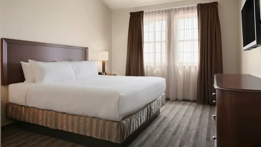 Hyatt House Minot — Guest room