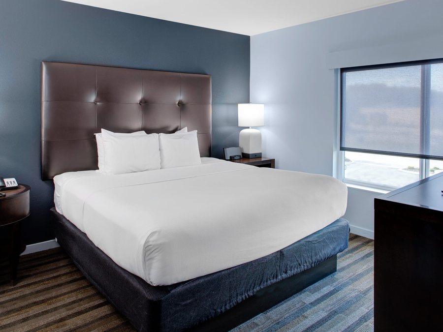 Hyatt House Raleigh Durham Airport — Guest room