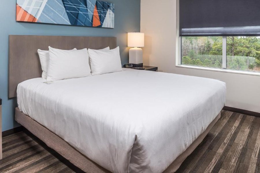 Hyatt House Raleigh RDU Brier Creek — Guest room