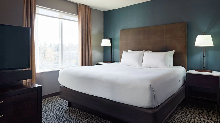 Hyatt House Seattle Bellevue — Guest room