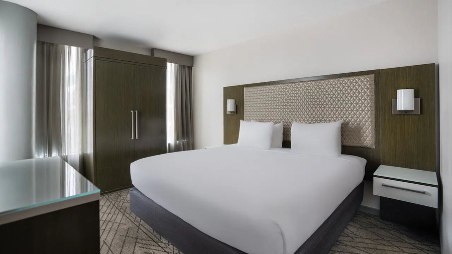 Hyatt House Washington DC Downtown Convention Center — Guest room