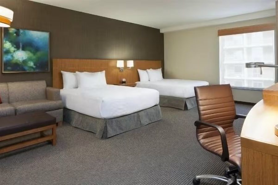Hyatt Place Charlotte Downtown — Guest room
