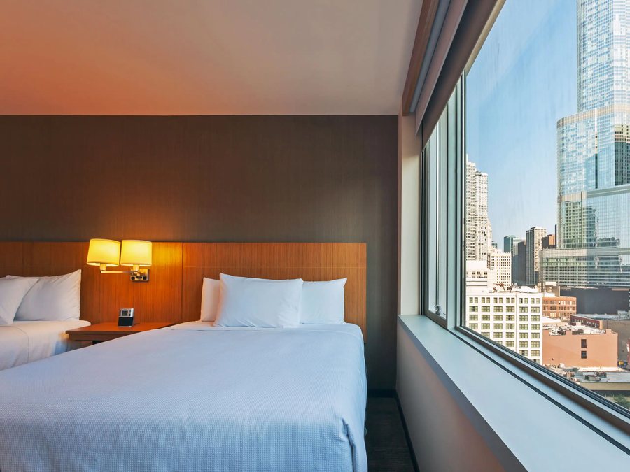 Hyatt Place Chicago River North — Guest room