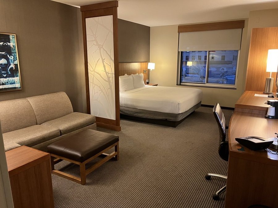 Hyatt Place Chicago South University Medical Center Chicago Illinois — Guest room