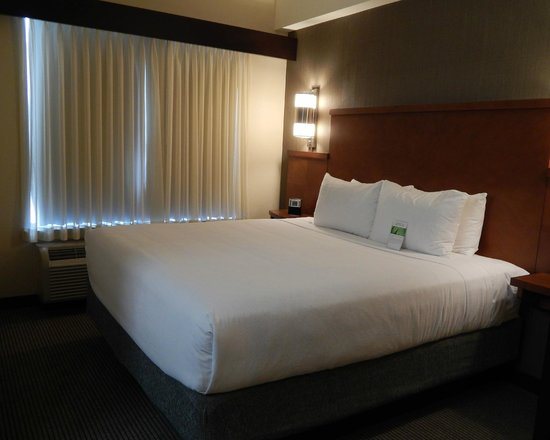 Hyatt Place Corpus Christi — Guest room