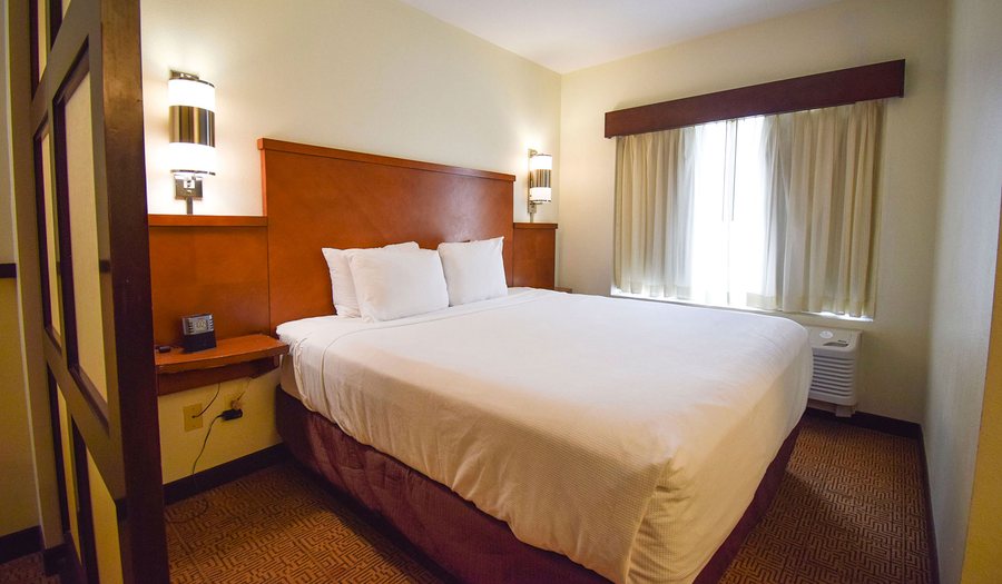 Hyatt Place Dallas Garland Richardson — Guest room