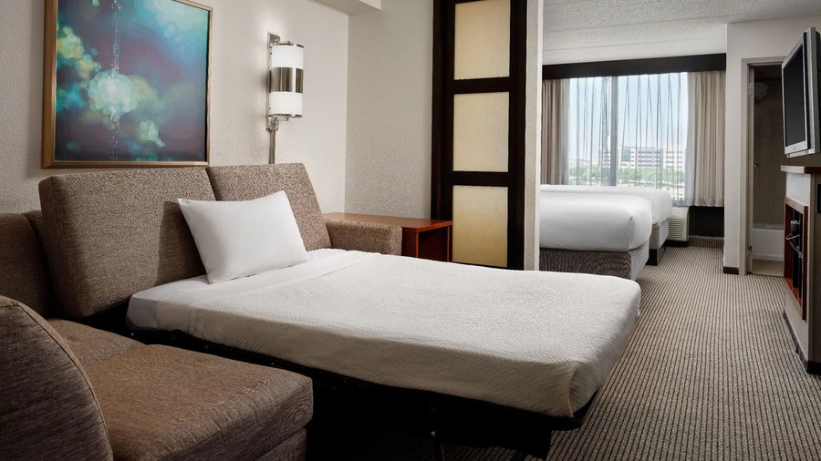 Hyatt Place Dallas Plano — Guest room