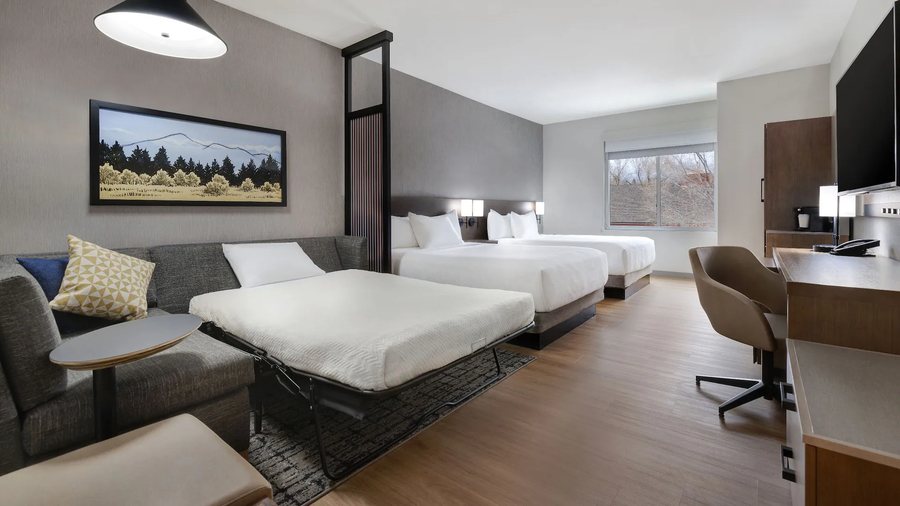 Hyatt Place Flagstaff — Guest room
