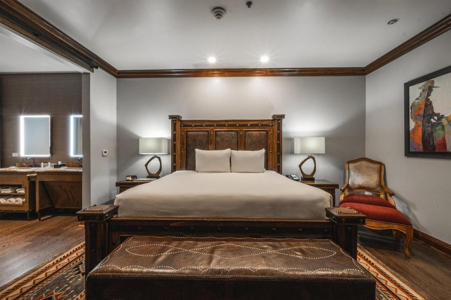 Hyatt Place Fort Worth Historic Stockyards — Guest room