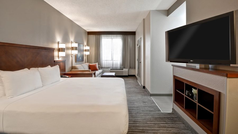 Hyatt Place Miami Airport West Doral — Guest room