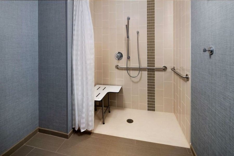 Hyatt Place Moab — Bathroom