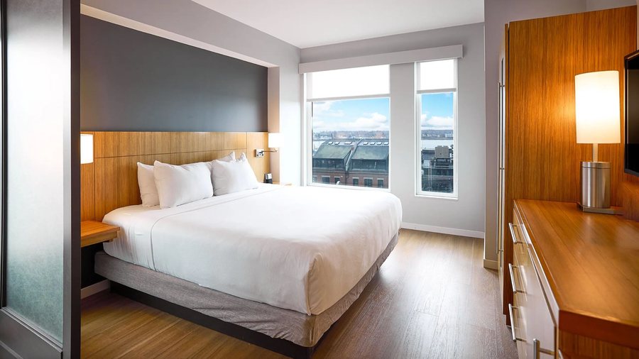 Hyatt Place Portland Downtown Old Port Square — Guest room