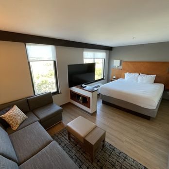 Hyatt Place San Antonio North Stone Oak — Guest room