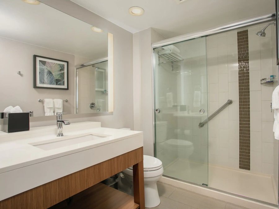 Hyatt Place San Juan — Bathroom