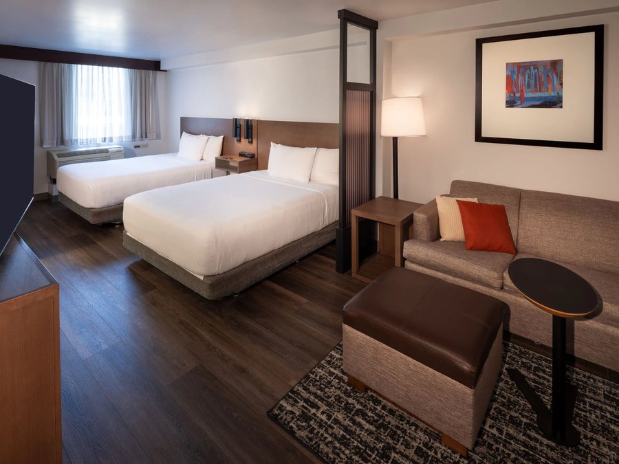 Hyatt Place Seattle Downtown — Guest room