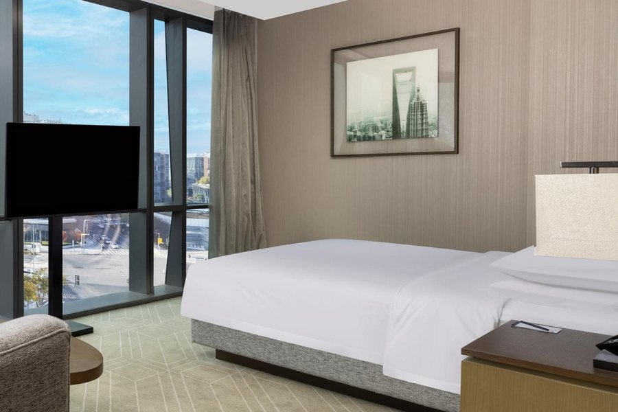 Hyatt Place Shanghai Hongqiao CBD — Guest room