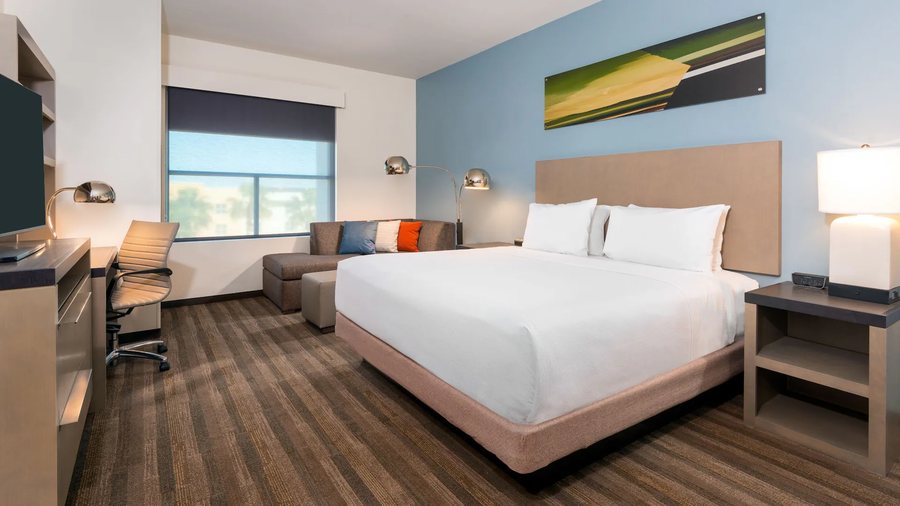 Hyatt Place Tampa Airport westshore — Guest room