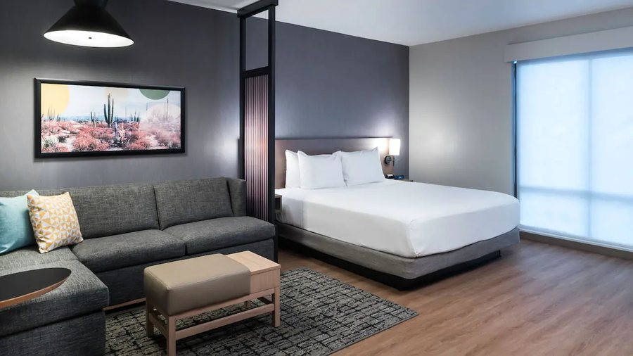 Hyatt Place Tempe Phoenix Airport — Guest room