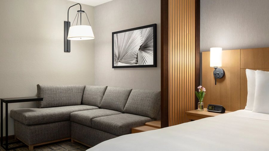 Hyatt Place Tucson Central — Guest room