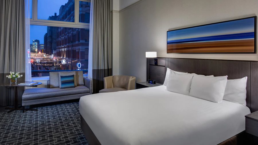 Hyatt Regency Cleveland at The Arcade Cleveland Ohio — Guest room