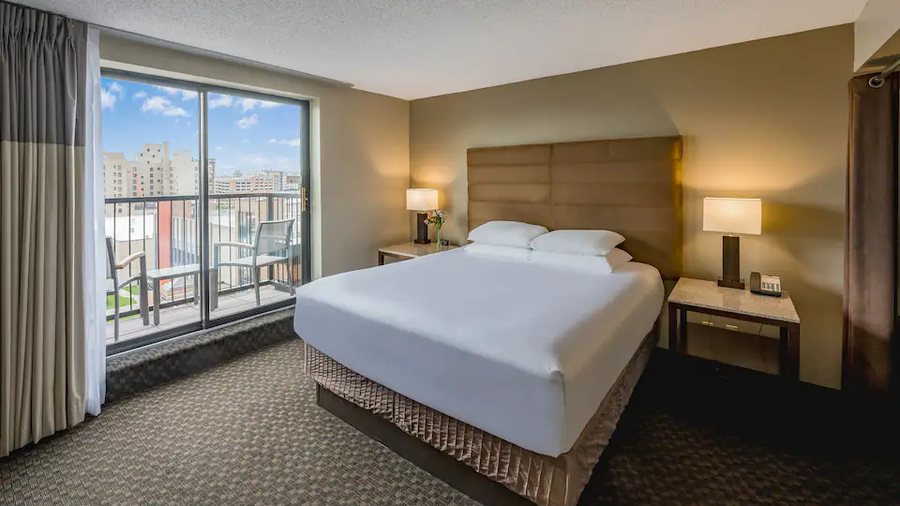 Hyatt Regency Green Bay — Guest room