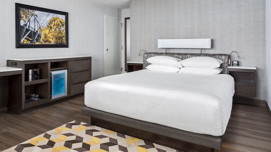 Hyatt Regency Greenville — Guest room