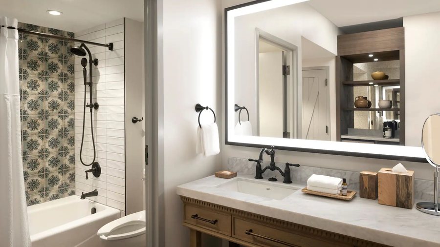 Hyatt Regency Hill Country Resort and Villas — Bathroom