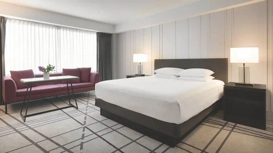 Hyatt Regency Louisville — Guest room