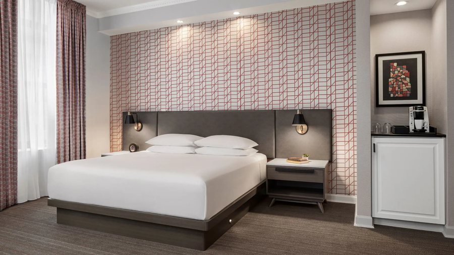 Hyatt Regency Minneapolis — Guest room