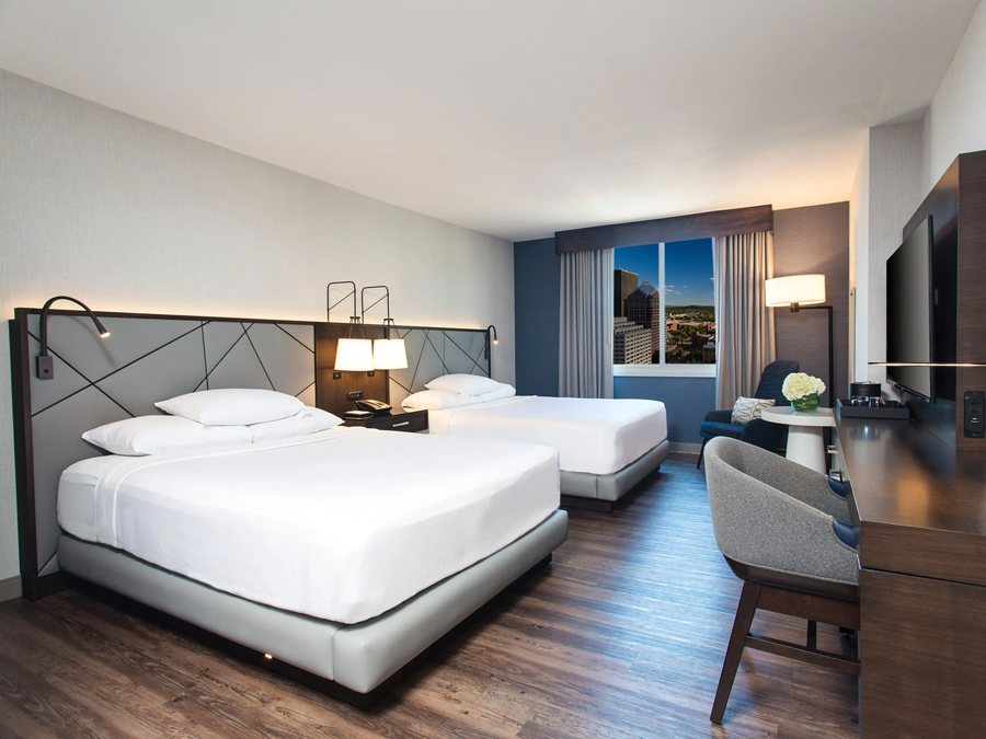 Hyatt Regency Rochester — Guest room