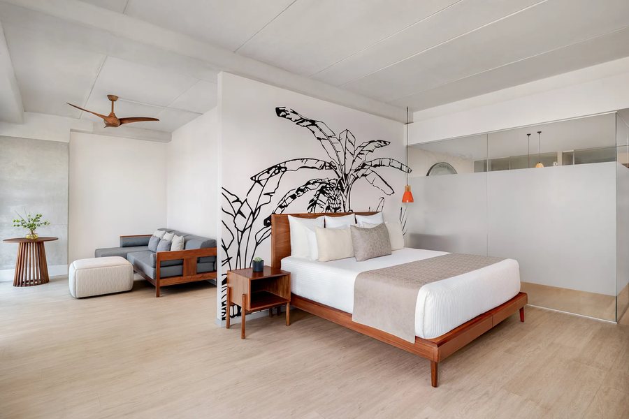 Hyatt Vivid Grand Island — Guest room