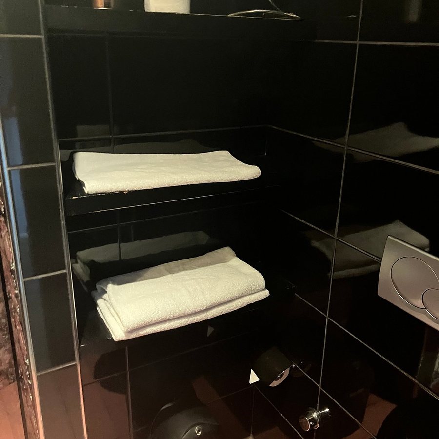Hypnos Design House Istanbul — Bathroom